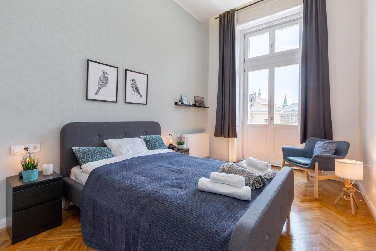 Royal Ferenciek Apartment Budapest Luaran gambar