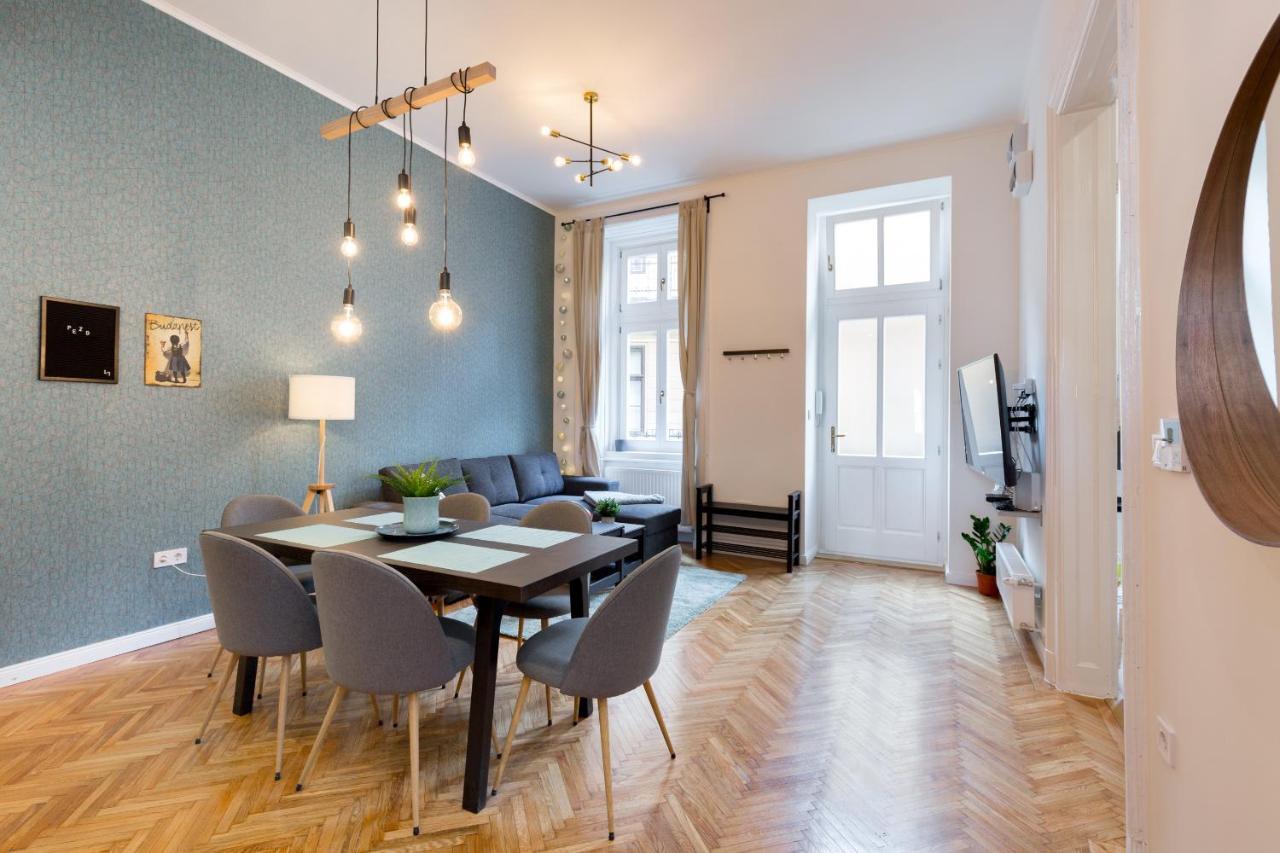 Royal Ferenciek Apartment Budapest Luaran gambar
