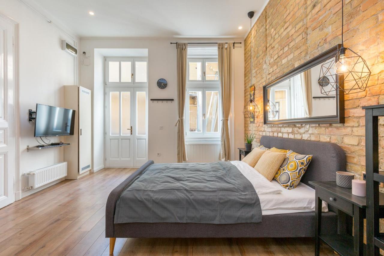 Royal Ferenciek Apartment Budapest Luaran gambar